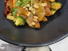 -醉人椒麻辣香锅(王府井喜悦店)