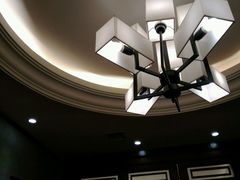 -东口码头·烧鸽子·鱼头泡饼·地方菜(金鹰悦城店)