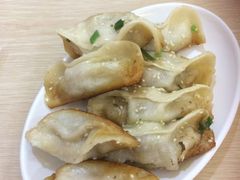 牛肉鍋貼-小姜锅贴(凤凰街店)