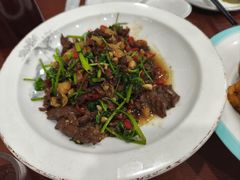 -湖南人家湘菜馆(镇江路店)