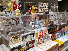 -泡泡玛特POPMART(世豪广场店)