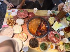 -赵美丽·重庆社区火锅·直营店(火车东站·中豪国际店)
