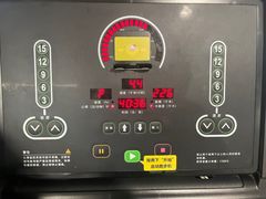 -发条鸭无人健身房(浦东北艾路店)