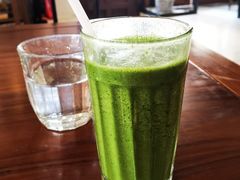 綠巨人-VESH COFFEE(定西路店)