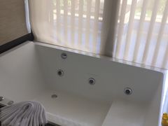 -三亚亚龙湾雅高铂尔曼别墅度假酒店