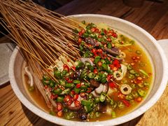 藤椒味钵钵鸡-叶婆婆钵钵鸡(解放碑店)