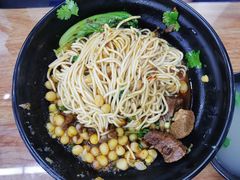 -耙豌豆重庆小面