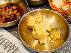 -草家酱蟹炭火烤肉店(珲春南路二店)