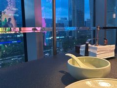 -蝴蝶里·粤菜·点心(滨江龙湖店)