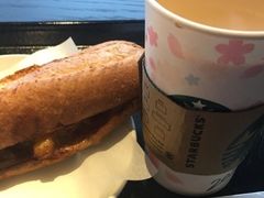 澳白-STARBUCKS COFFEE(Roppongi Keyakizaka-dori)