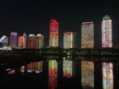 -万绿园