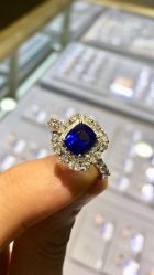 -威德钻石-克拉钻大本营(南京东路店)