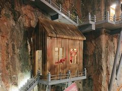 -破瓦寒窑·地摊烤羊排