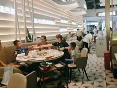 -洪氏嗨捞·广东猪肚鸡·椰子鸡火锅(西咸万象城店)