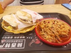 -十三朝牛馍王擀面皮(骡马市店)