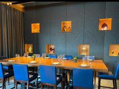 -AZUR聚(香格里拉饭店)