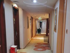 -维也纳酒店(广州番禺市桥地铁站店)
