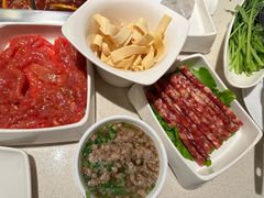 -海底捞火锅鲜切牛肉主题店(长寿路店)