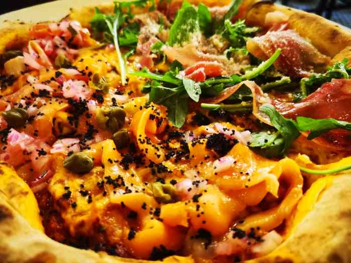 pizza bianca(万象城店)-"非常好吃的西餐,汤有点儿腻,意面味道很正.