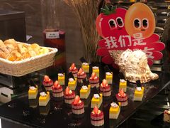 -天骄国际酒店·布拉格西餐厅(白石湖店)