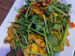 小炒黄牛肉-虾元素品质川菜