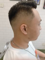 -韦恩先生Barbershop英式男士理发馆