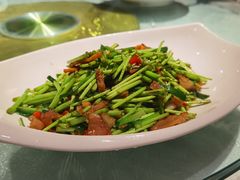 藜蒿炒腊肉-鄱阳湖·江西小炒·瓦罐煨汤(五道口店)