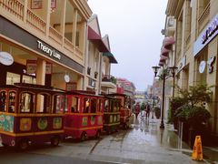 -王府井奥莱临潼小镇(临潼店)