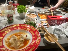 -海底捞火锅(世豪广场店)