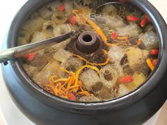 竹荪汽锅鸡-云腾食府·云南菜