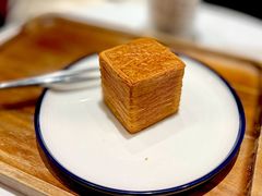 -LAVAZZA 拉瓦萨咖啡(北外滩来福士店)