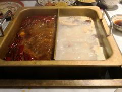 -尚尚仙·酸汤猪手·猪肚鸡火锅(华联万柳购物中心店)