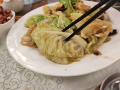 生炒手撕包菜-那达慕蒙古风味酒楼
