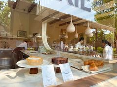 -VERIE BAKEHOUSE
