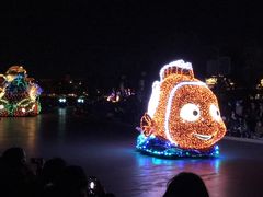 -海底巡游艇:尼莫和好友的海洋世界