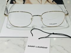 -YI OPTICAL 奕镜·蔡司战略合作店(长宁来福士店)