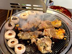 -围炉肉舍•炭烤活鳗•丹东海鲜烤肉(步行街店)