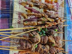 -老街烧烤大排档·地道湖北菜·龙虾馆(汉口火车站店)