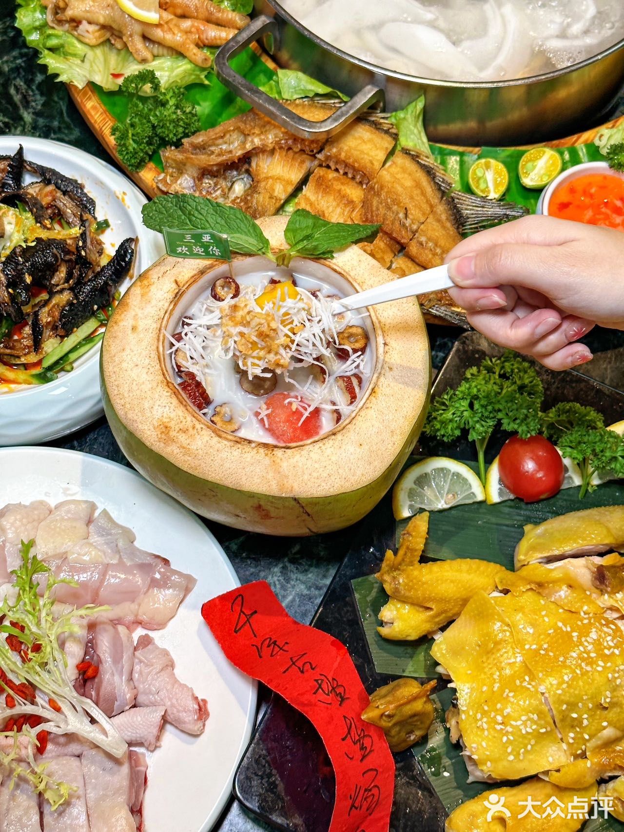 在三亚！！5天吃了3次的椰子鸡！好好吃！