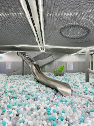 -MINI MARS 移动的空间站乐园·餐饮·派对(浦东金桥店)