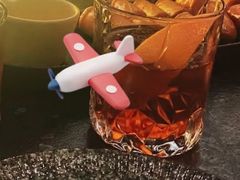 -毛毛虫酒吧