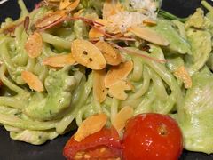 热那亚松子鸡柳意大利面-新贝乐意大利餐厅(苏州中心店)