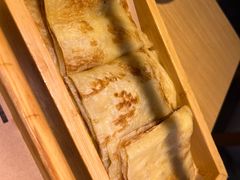 招牌奶香饼-关东小磨东北菜(上海长风大悦城店)