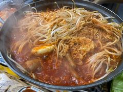 -吴草鸡爪오초닭발韩食堂(融恒盈嘉中心店)