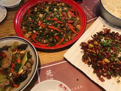 -兔槽江湖菜·重庆璧山兔(水围店)