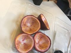 -志龙皇冠吃货椰子铺