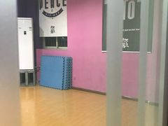 -零下舞度·街舞连锁机构(万科中心店)