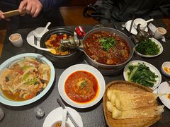 -万重锦·人文川菜馆(骡马市店)