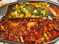 -江边城外烤全鱼(汉光百货店)