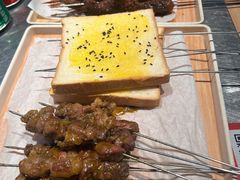 -绿地三只羊羊肉串(万科店)